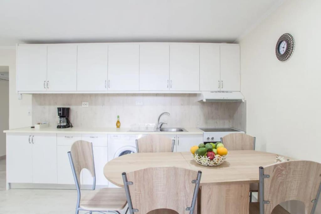 Newly Reconstructed Flat 107Sqm! Apartamento Chania  Exterior foto