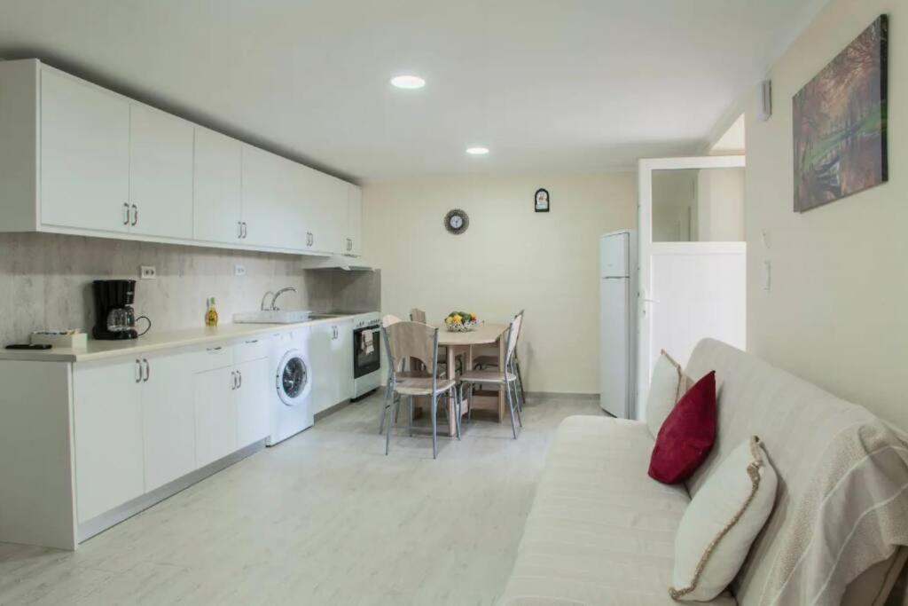Newly Reconstructed Flat 107Sqm! Apartamento Chania  Exterior foto